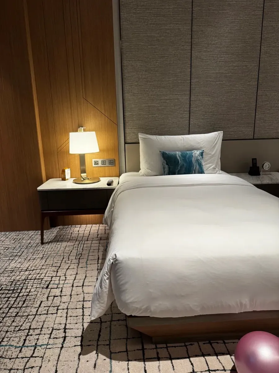 Kimpton Maa-Lai Bangkok 客房窗景